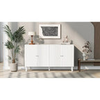 Buffet élégant à quatre portes avec portes à motif ondulé