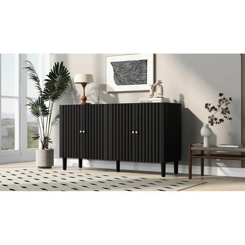 Buffet élégant à quatre portes avec portes à motif ondulé