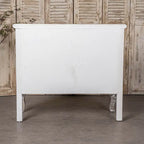 armoires en bois vintage