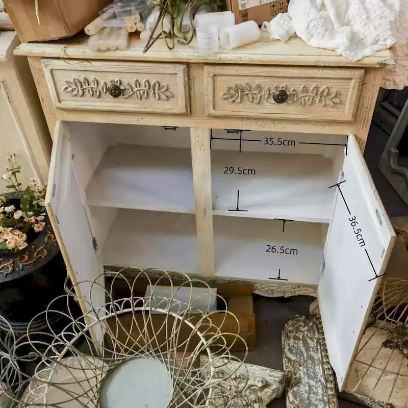 Armoires sculptées, armoires en bois