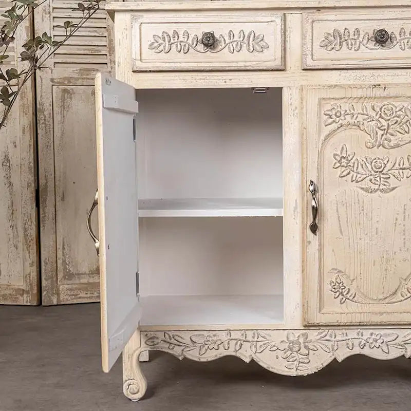 Armoires sculptées, armoires en bois