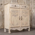 Armoires sculptées, armoires en bois