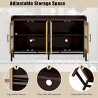 Buffet rustique avec portes décoratives en rotin