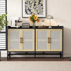 Buffet rustique avec portes décoratives en rotin
