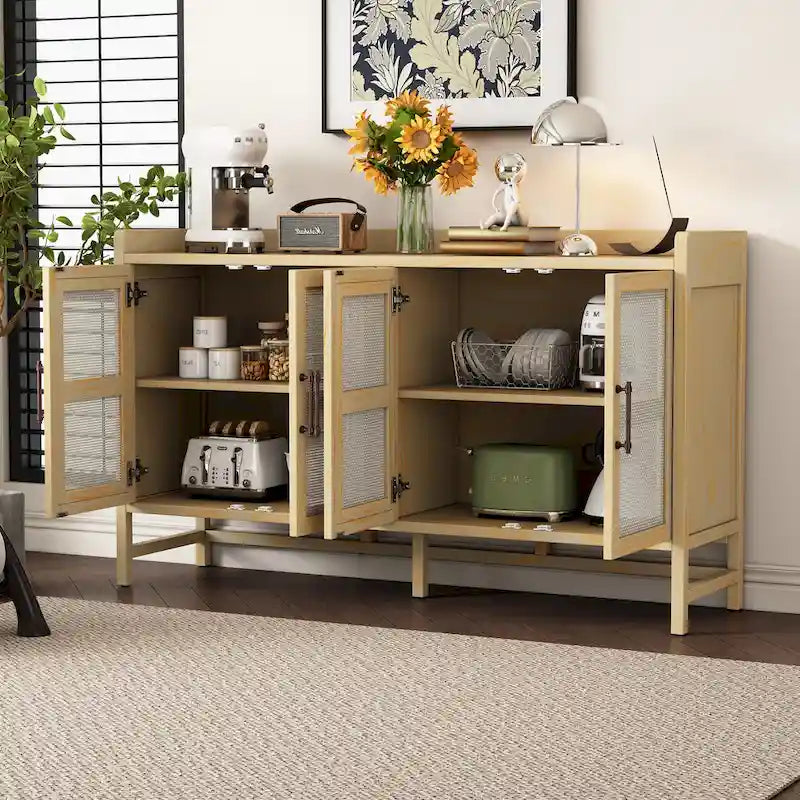 Buffet rustique avec portes décoratives en rotin