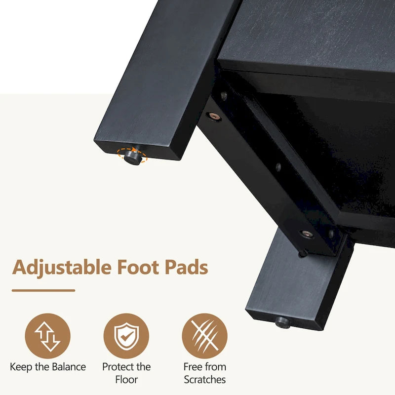 Buffet à 4 portes avec étagères réglables et finition vieillie