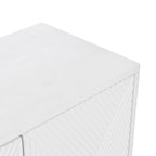 Buffet à 4 portes avec panneaux sculptés et étagères réglables