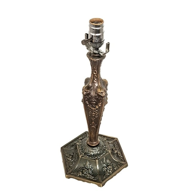 Pied de lampe tête de lion Meyda Tiffany 158575, hauteur 15 pouces