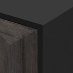 Buffet de cuisine en bois à 4 portes avec portes brossées et poignées en acrylique.