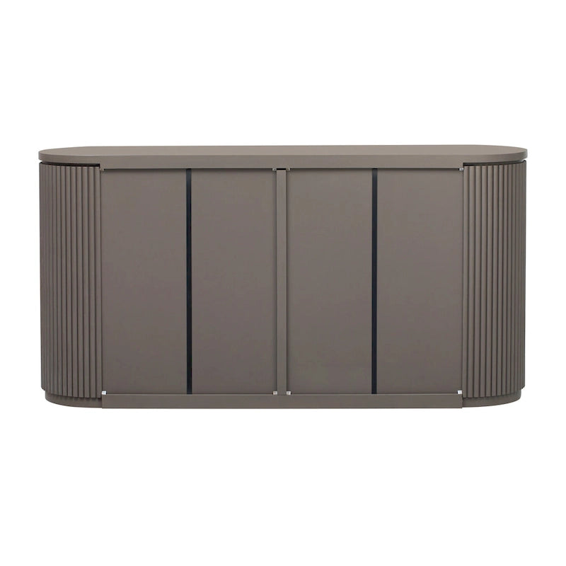 Armoire de rangement moderne avec étagères réglables, poignées en métal et portes à rayures verticales