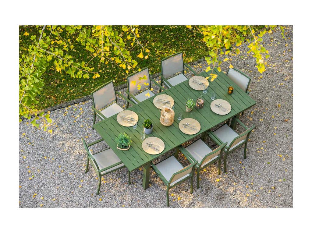 Table rectangulaire extensible Vertchez 8/10 personnes en aluminium finition uni kaki - Vertchez