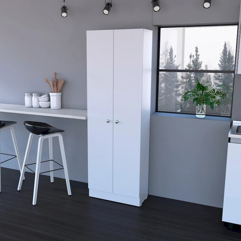 Armoire de rangement à double porte Virginia de FM Furniture, cinq étagères