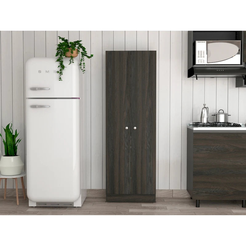 Armoire de rangement à double porte Virginia de FM Furniture, cinq étagères