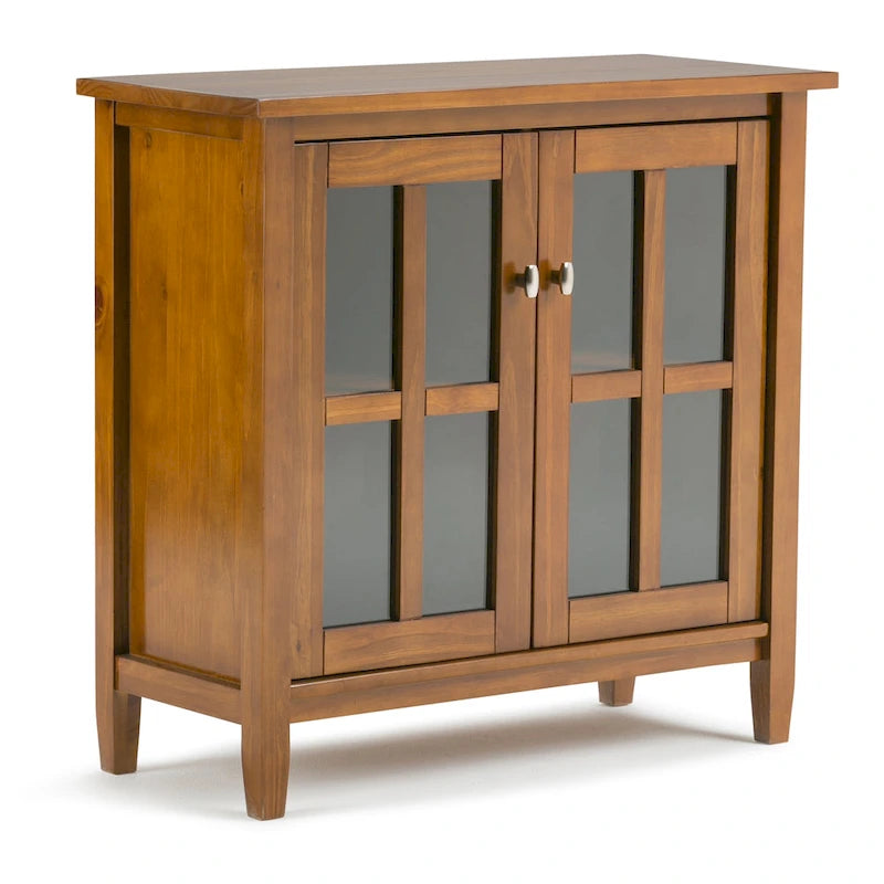 Meuble de rangement bas de style transitionnel WYNDENHALL Norfolk en bois massif, 81 cm de large - 81 cm (l) x 36 cm (p) x 79 cm (h)