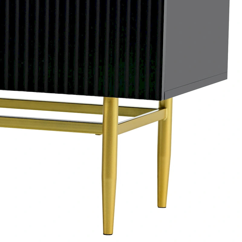 Buffet à 4 portes avec poignées en métal doré - Non disponible