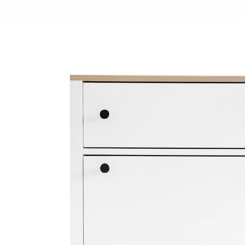 Ensemble moderne et minimaliste de deux armoires à chaussures en bois