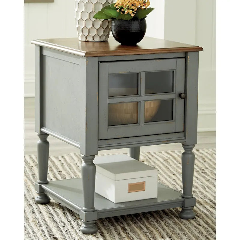 Mirimyn Casual Accent Cabinet