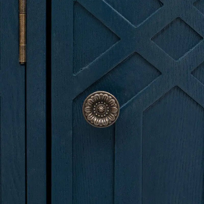 Armoire de rangement 48W à quatre portes et étagères réglables - Non applicable