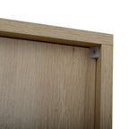 Armoire haute Allen à 2 portes en rotin naturel, étagère réglable, montage facile, meuble autoportant pour salon ou chambre.