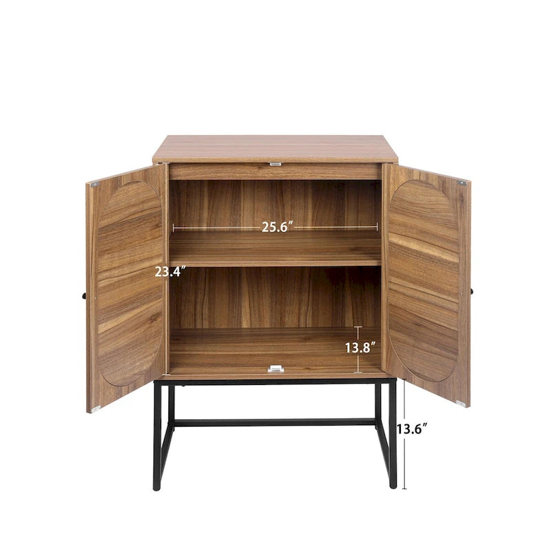 Armoire haute Allen à 2 portes en rotin naturel, étagère réglable, montage facile, meuble autoportant pour salon ou chambre.