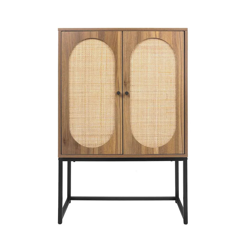 Armoire haute Allen à 2 portes en rotin naturel, étagère réglable, montage facile, meuble autoportant pour salon ou chambre.