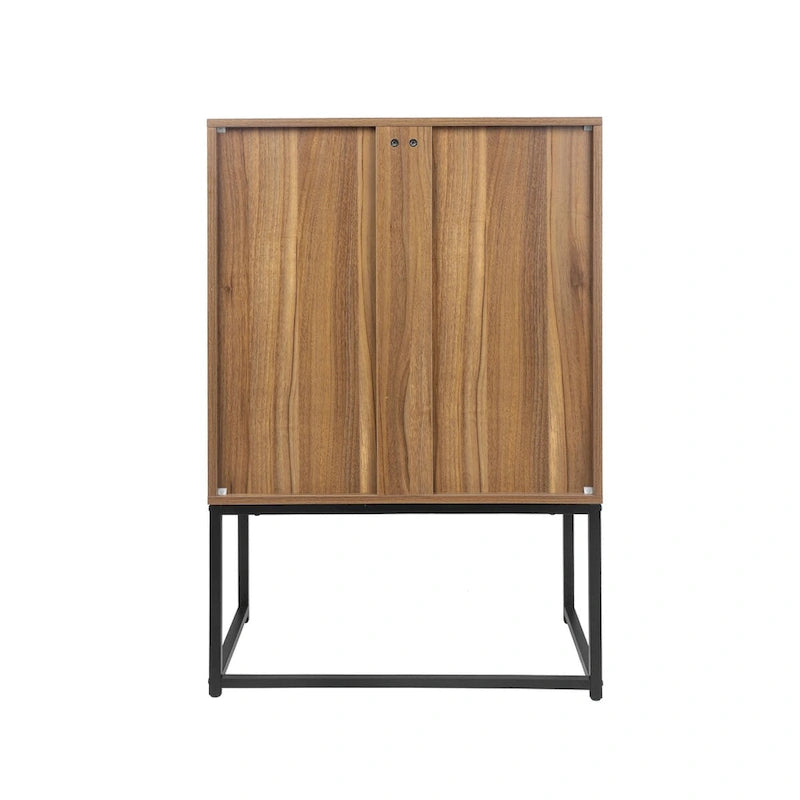 Armoire haute Allen à 2 portes en rotin naturel, étagère réglable, montage facile, meuble autoportant pour salon ou chambre.