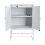 Armoire haute Allen à 2 portes en rotin naturel, étagère réglable, montage facile, meuble autoportant pour salon ou chambre.