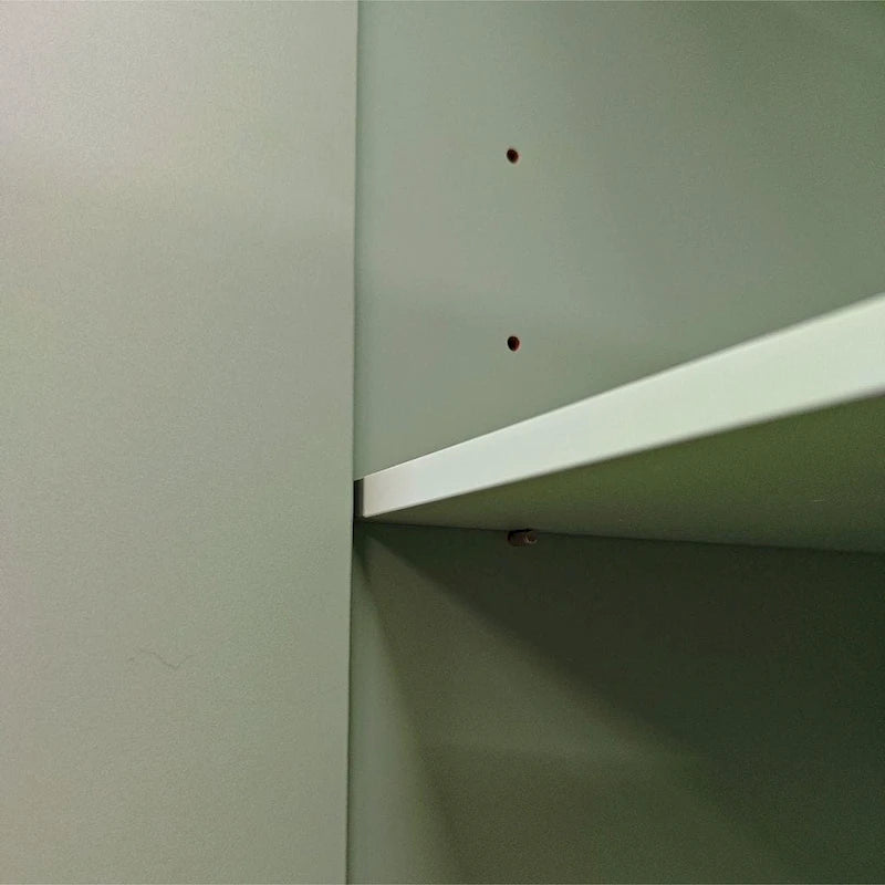 Buffet/meuble de rangement à 4 portes avec moulures en creux