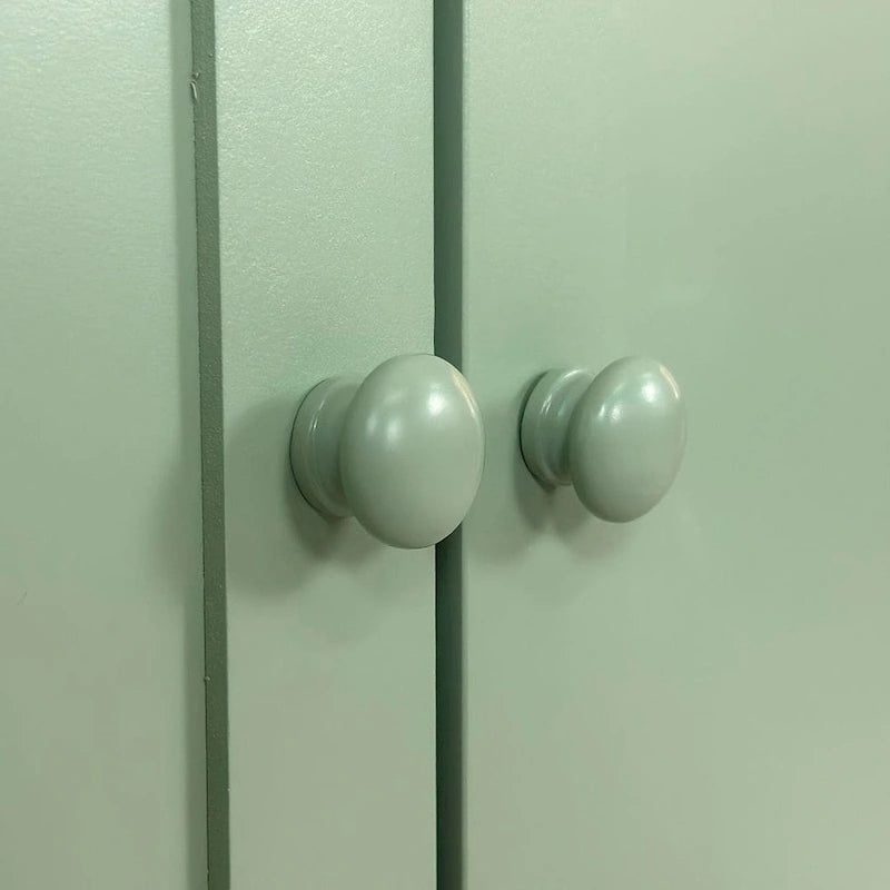 Buffet/meuble de rangement à 4 portes avec moulures en creux