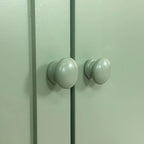 Buffet/meuble de rangement à 4 portes avec moulures en creux