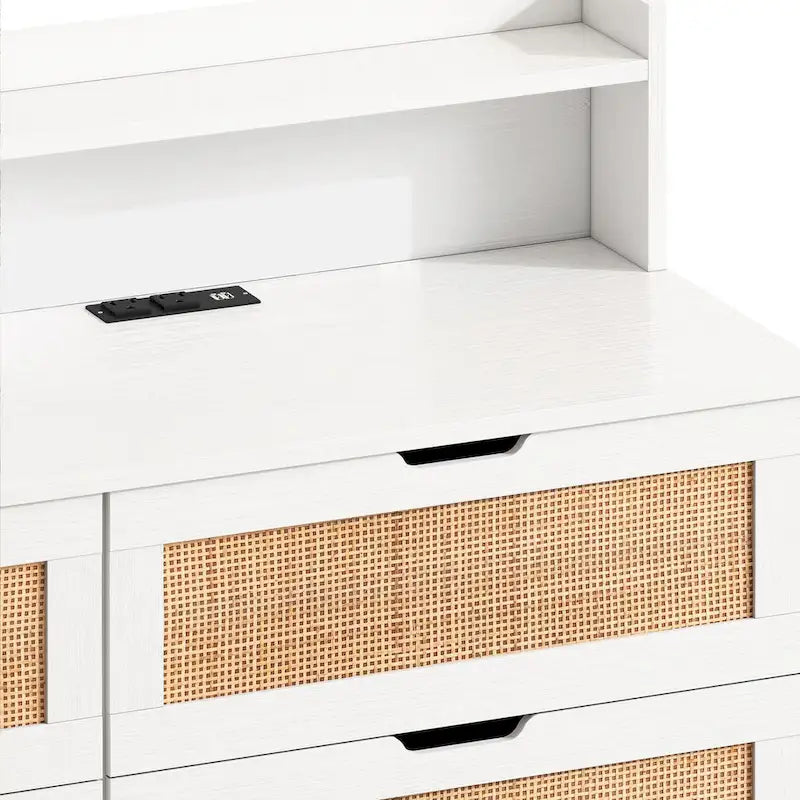 Meuble de rangement d'appoint à 6 tiroirs en rotin avec éclairage LED et prise électrique