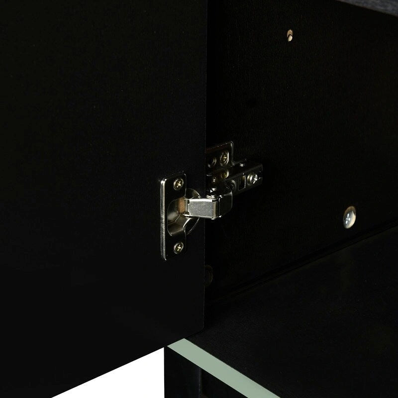 Buffet en bois à 4 portes, idéal pour un couloir, une entrée, un salon ou une chambre. Étagère réglable.