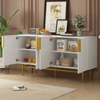 Buffet moderne et élégant à 4 portes avec poignées en métal doré, idéal pour la salle à manger, le salon, la chambre ou le couloir.
