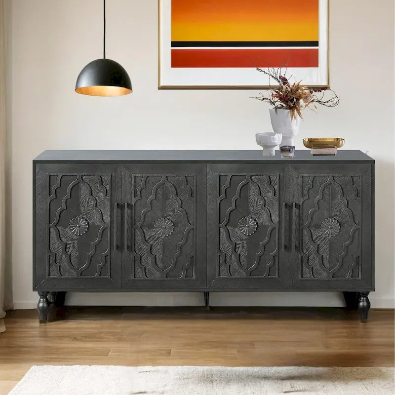 Grand meuble de rangement avec porte à motif floral sculpté et poignée en métal, idéal pour le salon, la cuisine ou l'entrée.