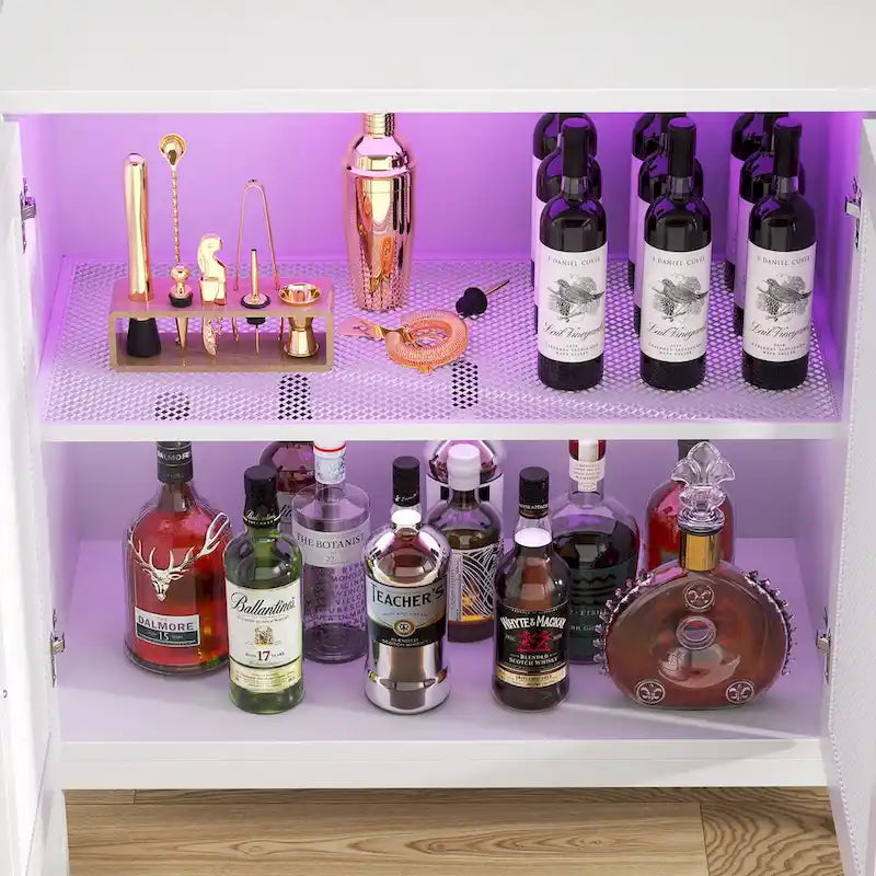 Meuble d'appoint 45 W avec tiroirs et station de charge, buffet de rangement avec éclairage LED