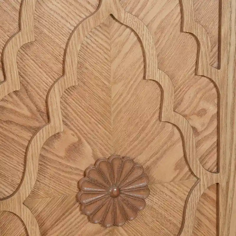 Armoire à porte sculptée en forme de fleur avec poignée en métal