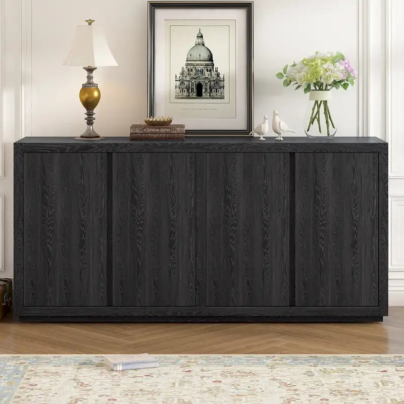 Buffet à quatre portes avec placage en frêne