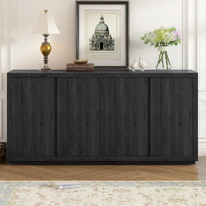 Buffet à quatre portes avec placage en frêne