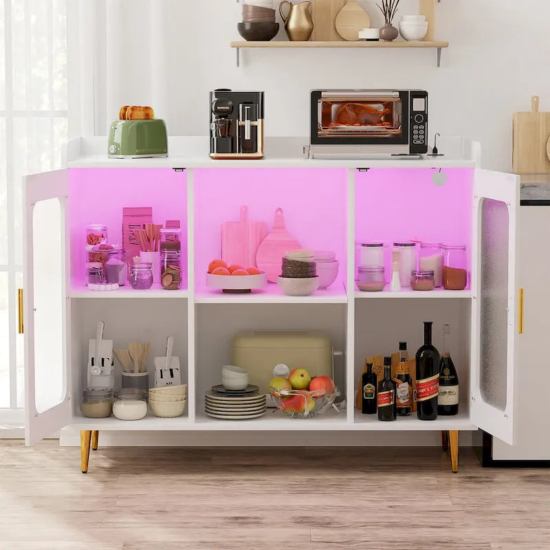 Meuble bar avec prise électrique et éclairage LED, buffet à vin avec casier à bouteilles et à verres.