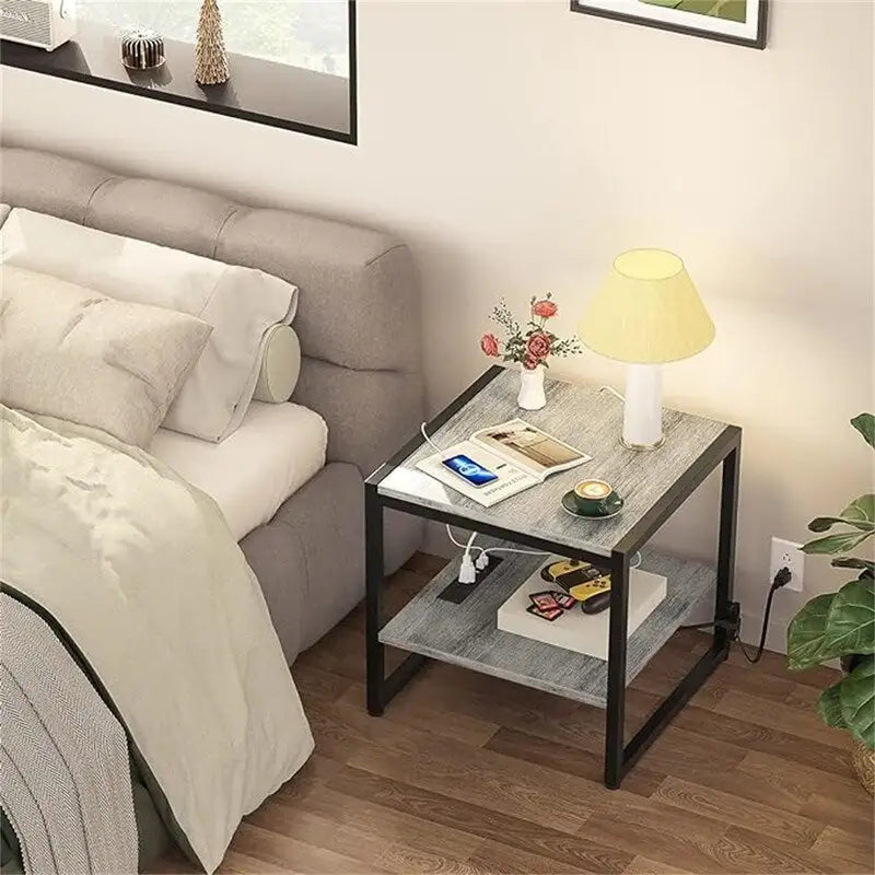 Table d'appoint avec station de recharge - 51 cm (P) x 51 cm (L) x 53 cm (H)