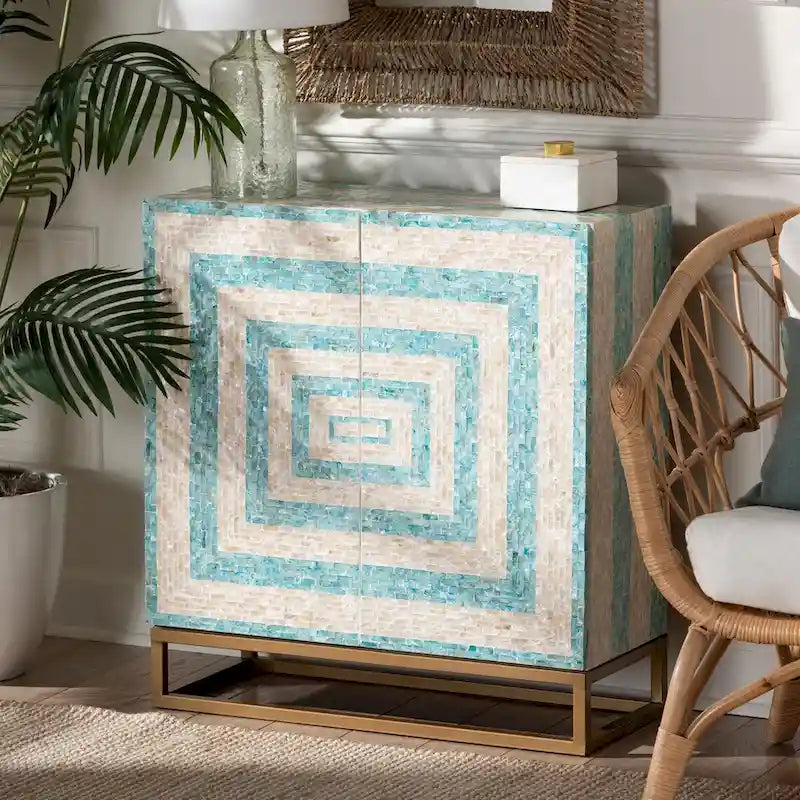 Armoire de rangement Utari style bohème moderne bicolore beige et bleu, en nacre et métal doré