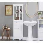 Armoire de rangement autoportante pour salle de bain COSTARS, colonne haute et mince avec porte et tiroir, dotée de deux étagères ouvertes.