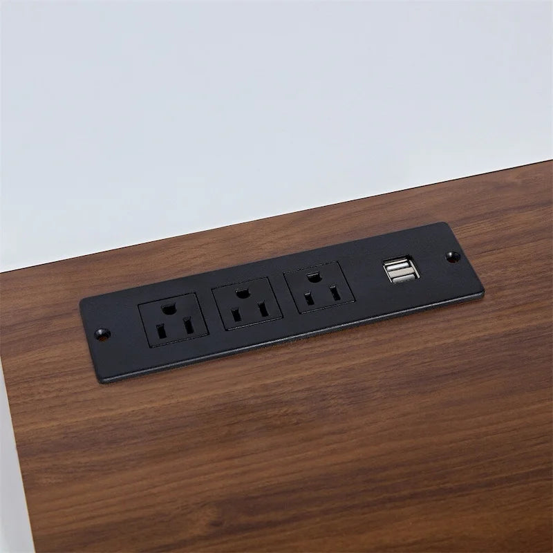 Buffet de cuisine en bois avec rangements et cave à vin