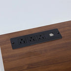 Buffet de cuisine en bois avec rangements et cave à vin